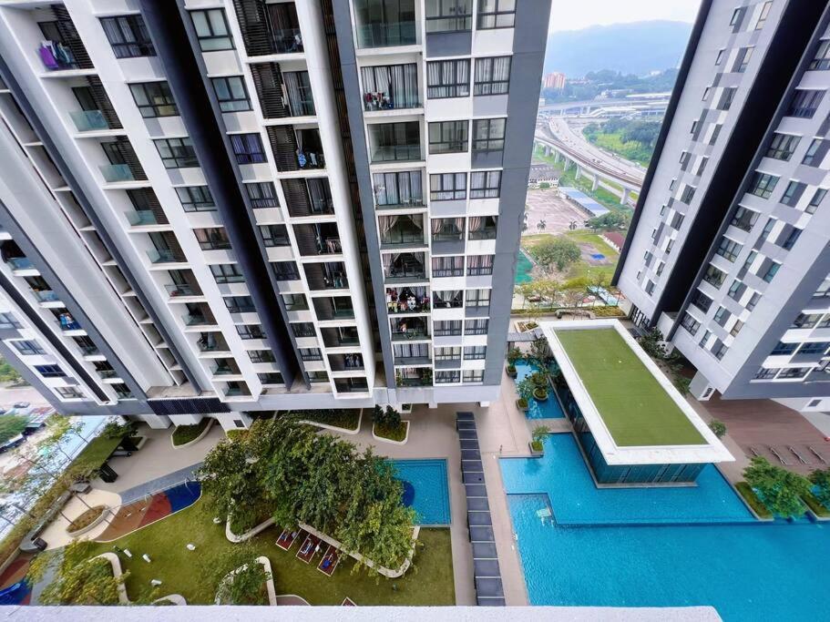Homely 2Br Heritage D'Sara @ Link To Mrt, Near Thomson Hospital & Sungai Buloh Hospital Exterior photo